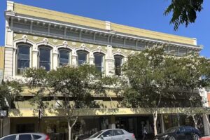 Petaluma Visitors Center & Program