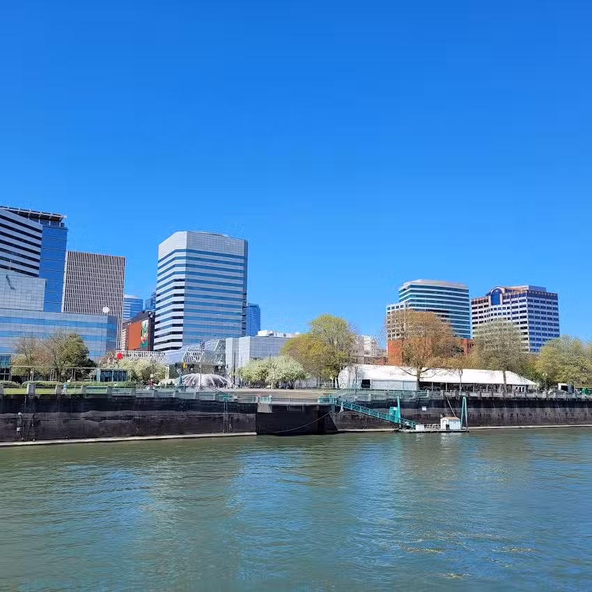 Portland Spirit Office & Caruthers Landing Dock