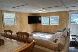 R & B Riverside Retreat