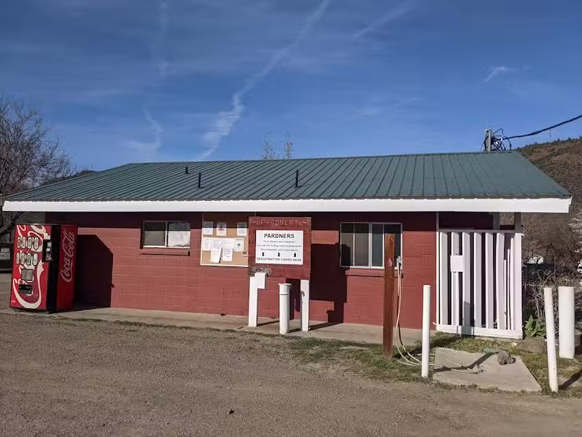 R-Ranch Cottonwood Campground and Off-Road Trails