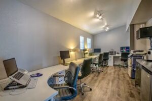 RE/MAX Mountain Valley