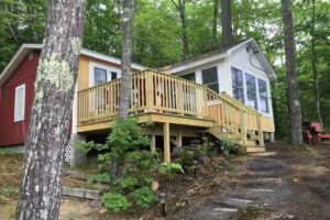 Red Cottage Moose Pond Lakefront