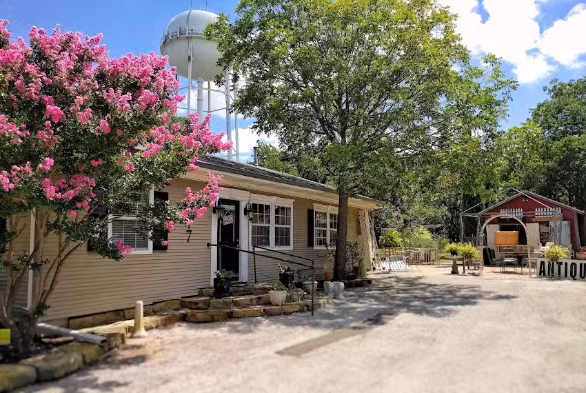 Riverside Travel Gallery