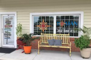 Roatán Charter, Inc.