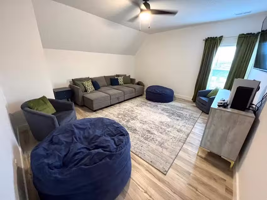 Rocky Shores Retreat