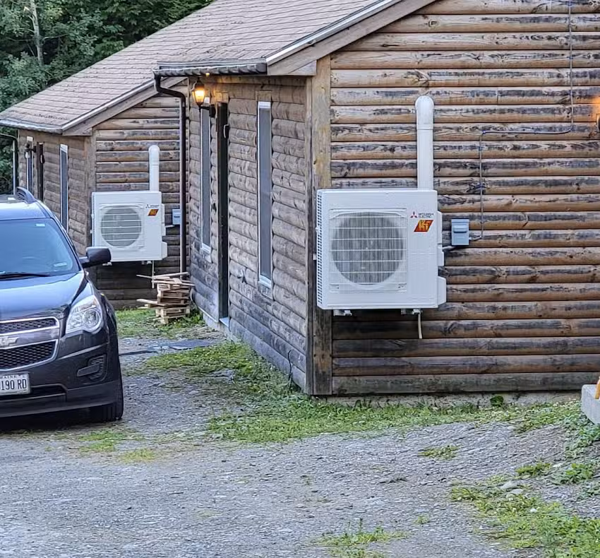 Roody&rsquo;s Black Bear Cabins
