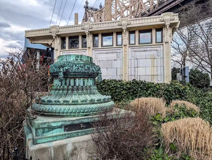Roosevelt Island Visitor Center Kiosk