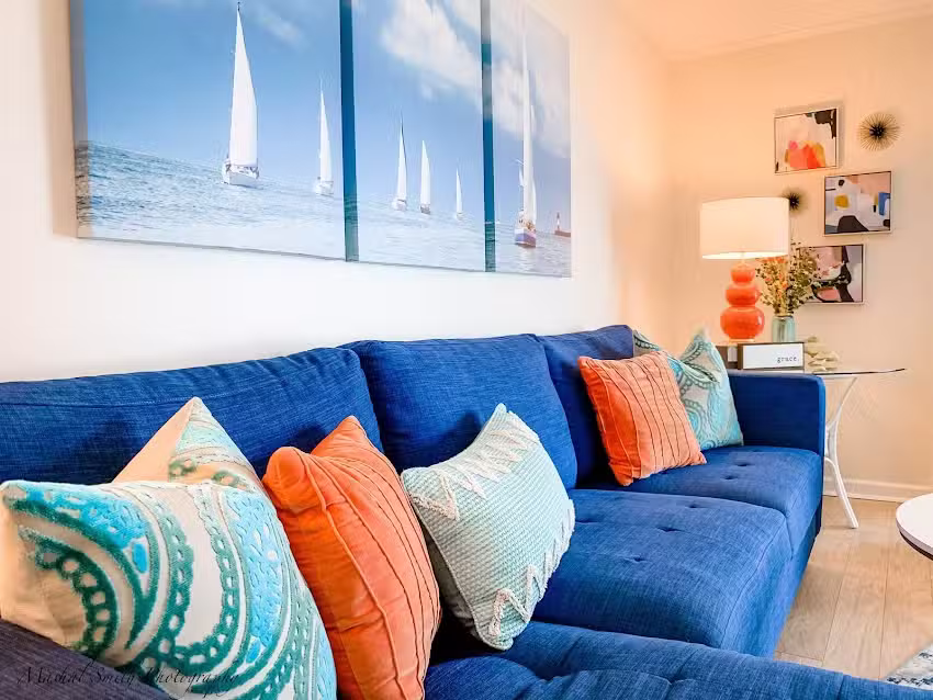 Salty Sweet Retreats &ndash; Vacation Condos with Harbourside View!