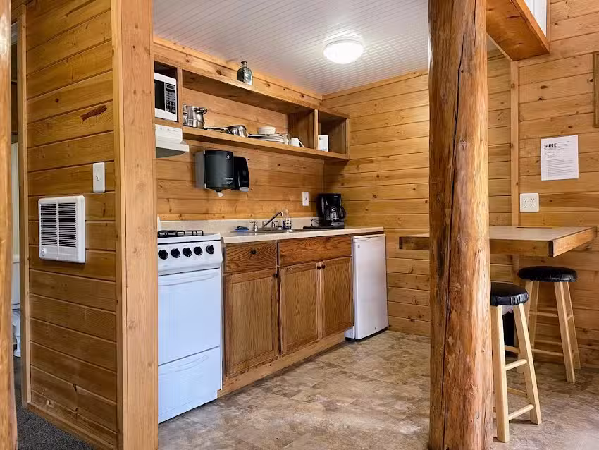 San Isabel Lodging – Cabins & Store