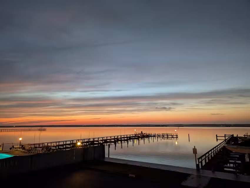 Seaside Vacations & Sales