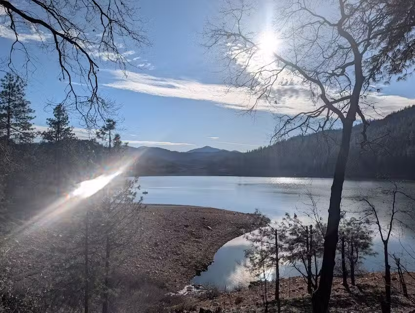 Shasta Lakeshore Retreats