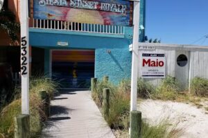 Siesta Sunset Royale