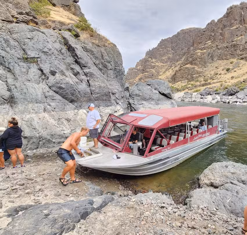 Snake River Adventures and RiverQuest Excursions