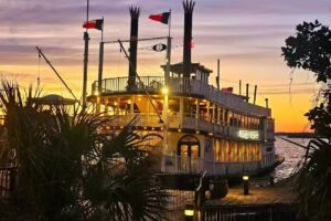 Southern Empress Cruises