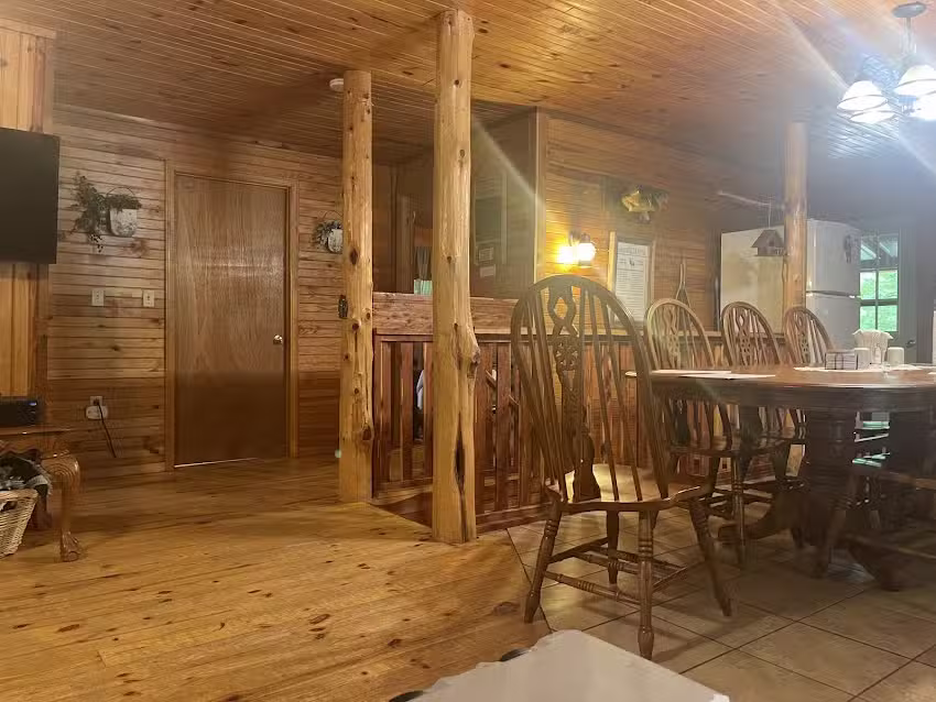 Steel Creek Cabins, LLC