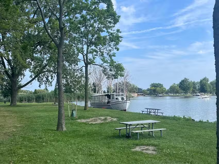 Straits of Detroit Cruise Co.