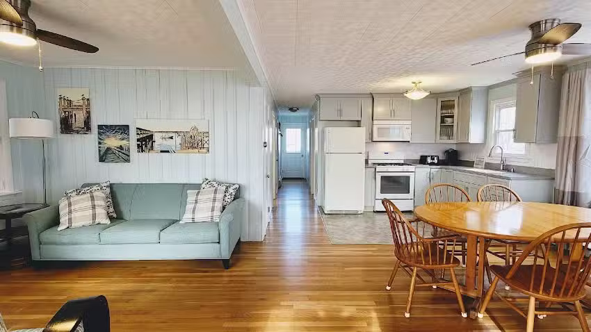 Suite 16 Hampton Beach