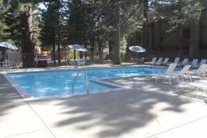 Summit Condominiums by Mammoth Sierra Reservations