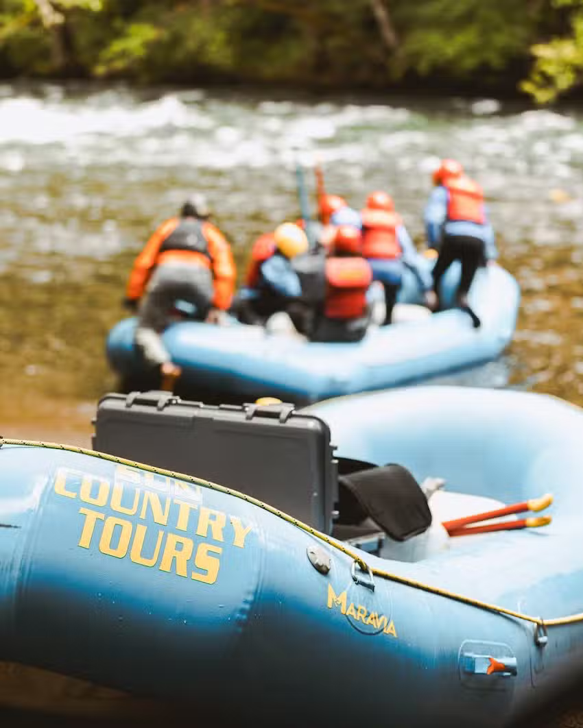 Sun Country Tours – Sunriver Village Mall