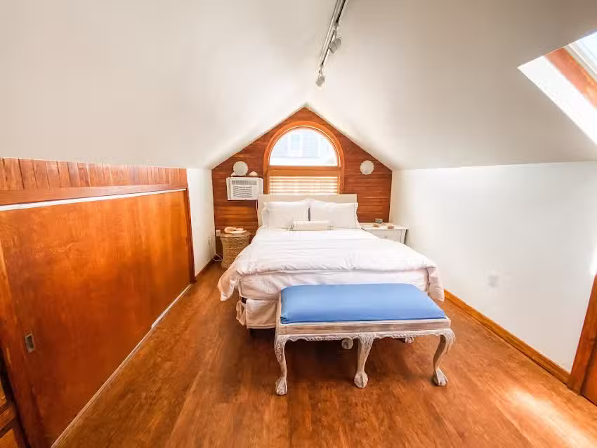 Sunset Pointe Ocean Beach, New York, NY 11770