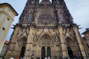 Superior Travel Service Inc