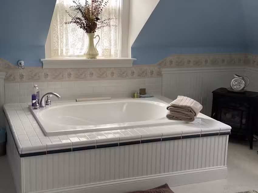 Sutton House Bed & Breakfast