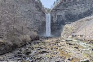 Taughannock Falls State Park Regional Headquarters