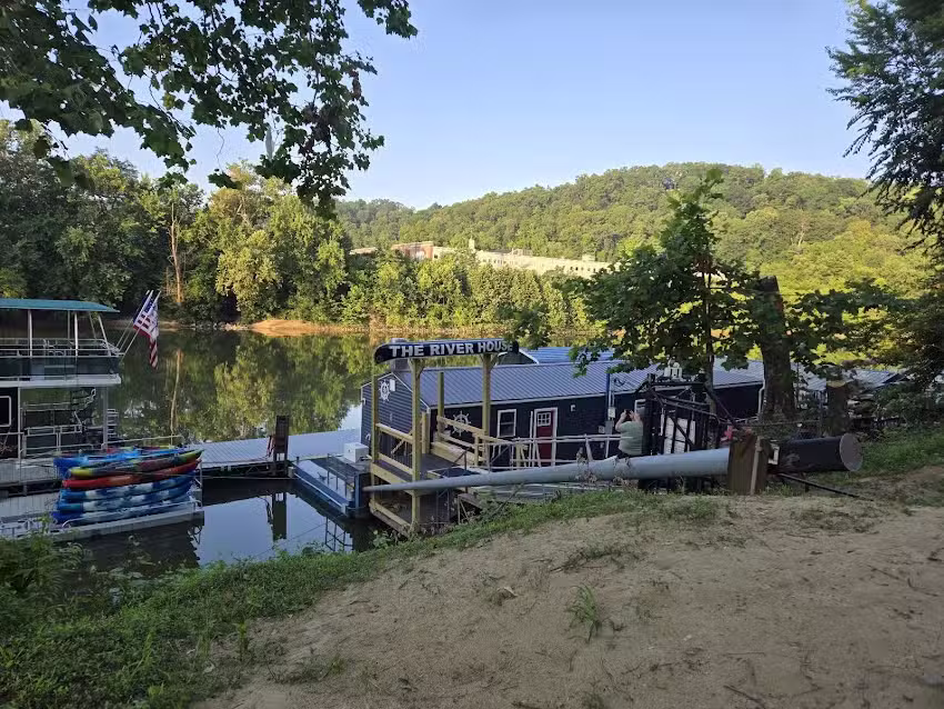 “The Bourbon Boat” Kentucky River Tours