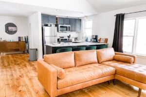 The Brookside Lodge & Cottage