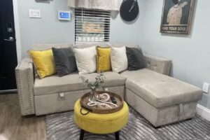 THE HONEYCOMB HIDEOUT – VACATION RENTAL