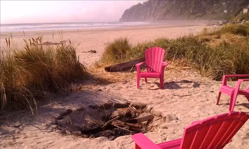 The Houses On Manzanita Beach