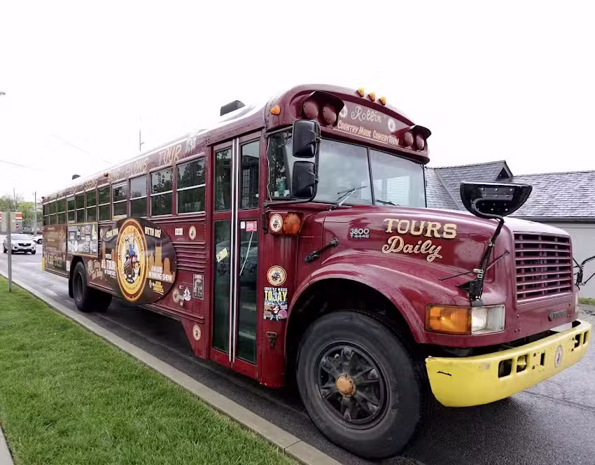 The Music City Rollin’ Jamboree Country Music Comedy, Sing A-long Bus Tour