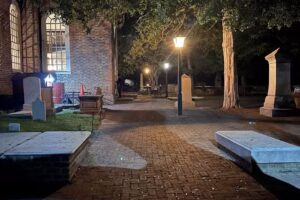The Original Ghost of Williamsburg Candlelight Walking Tour