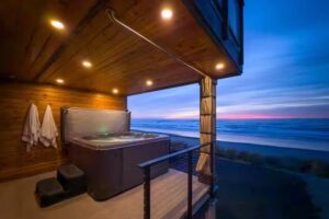 The West Rock – Oceanfront Beach Vacation Rental