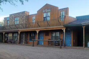 Tombstone Monument Guest Ranch