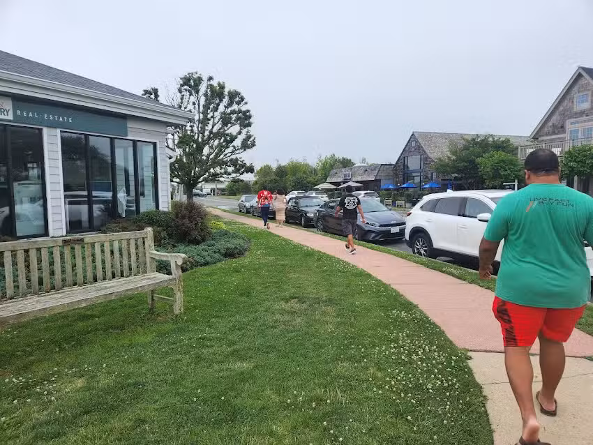 Town & Country Real Estate – Montauk