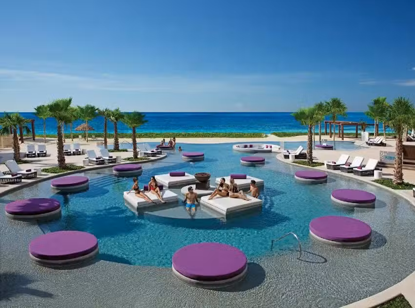 Travel by Shaiy, LLC