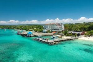 Travel Life Of Luxury LLC