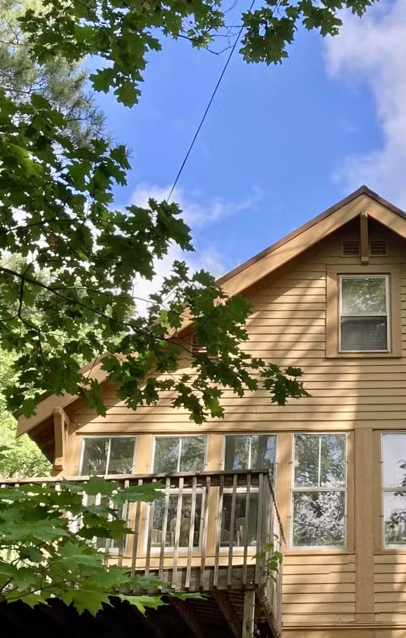 Treetop Cottage of Upper MI