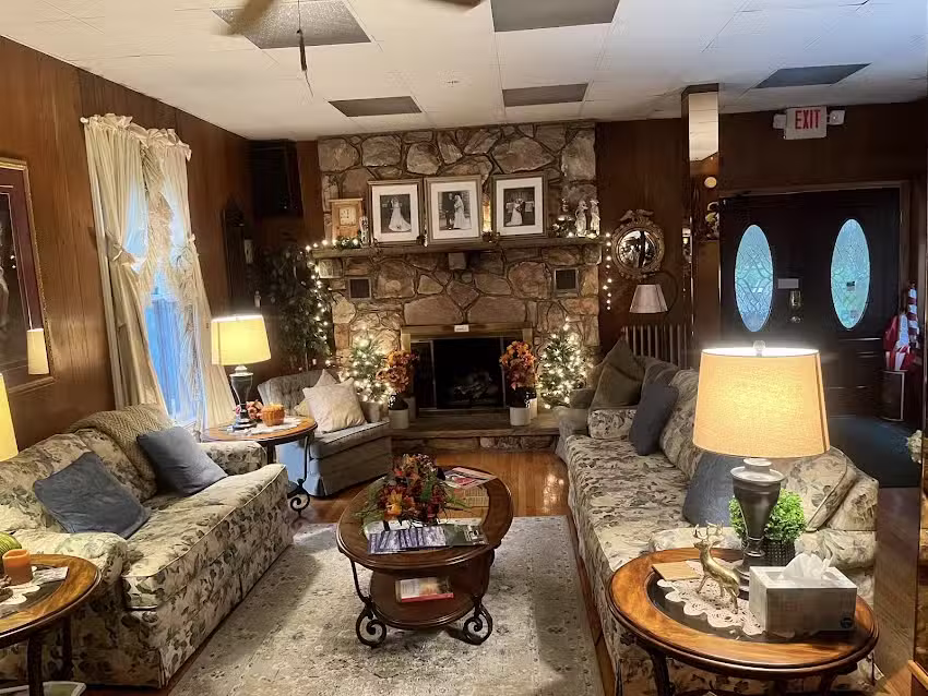 Twin Spruce Tourist Home