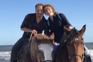 Two-bit Stable Horseback Riding On the Beach