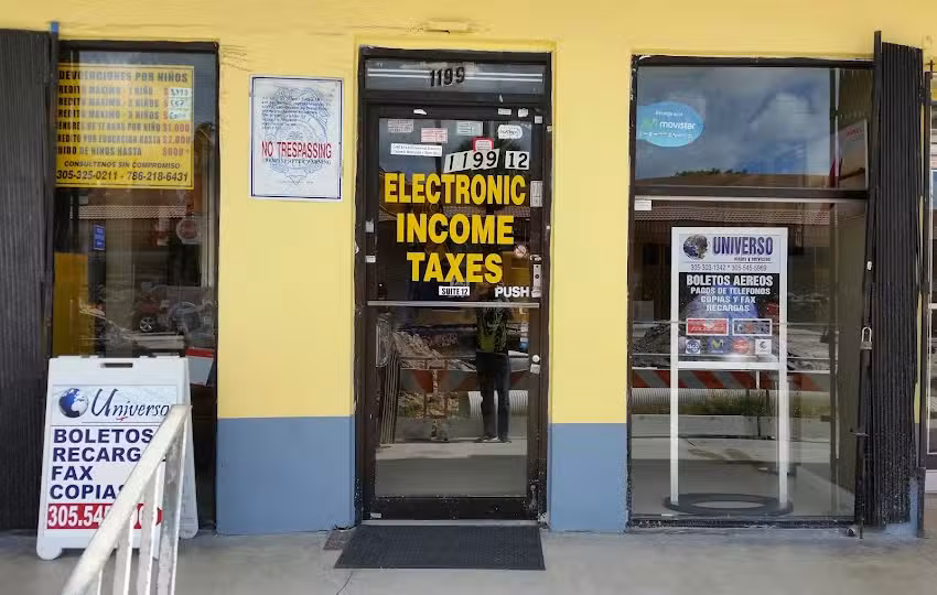 Universo, Viajes Y Servicios