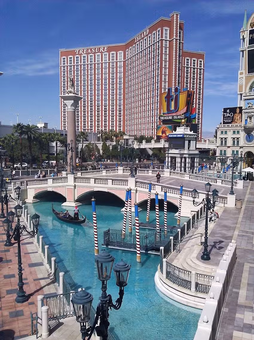 Valente Adventures by Dream Vacations