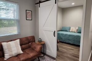 Weiss West – Short Term Tiny Home Rentals