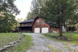 Whitetail Creek cabin