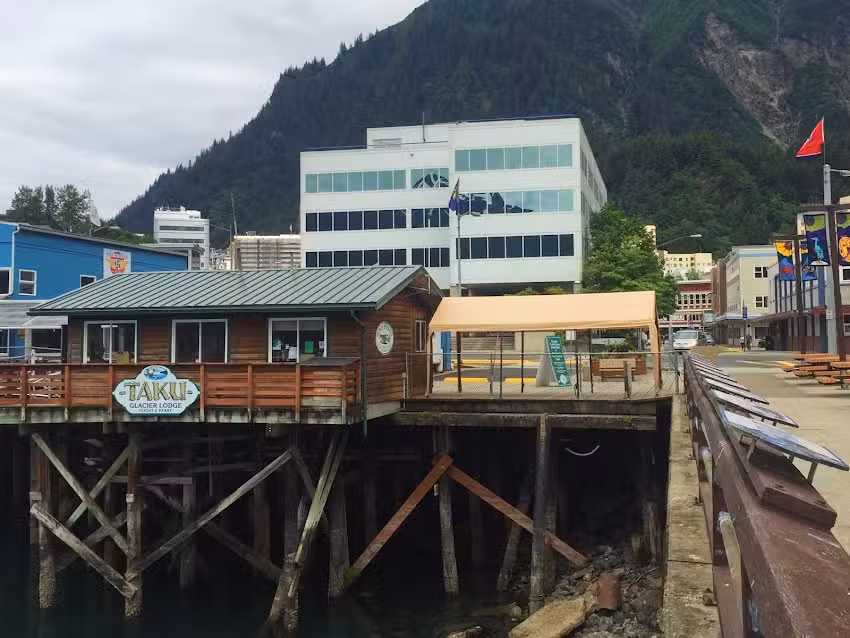 Wings Airways & the Taku Glacier Lodge