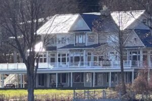 Winnipesaukee Flagship Corporation