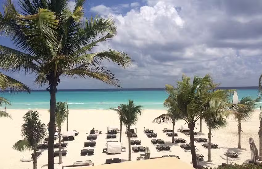 Wishes & Wanderlust Travel