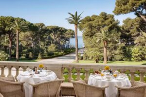 World Travel & Tours