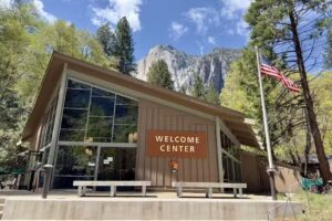 Yosemite Valley Welcome Center